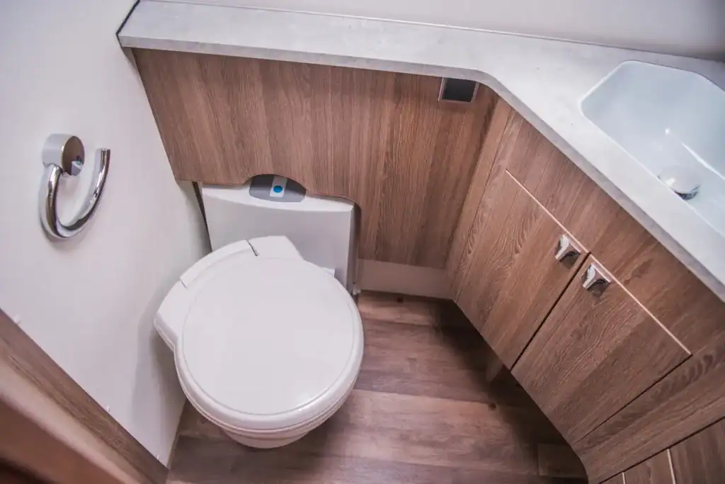 How Does a Composting Toilet Work? Unveiling the Eco-Friendly Waste Solution 2 How Does a Composting Toilet Work